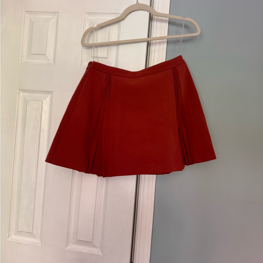 Meshki Rust Red Mini Skirt Melinda Mini Skirt with Pleats in Chilli NWT - Picture 7 of 7